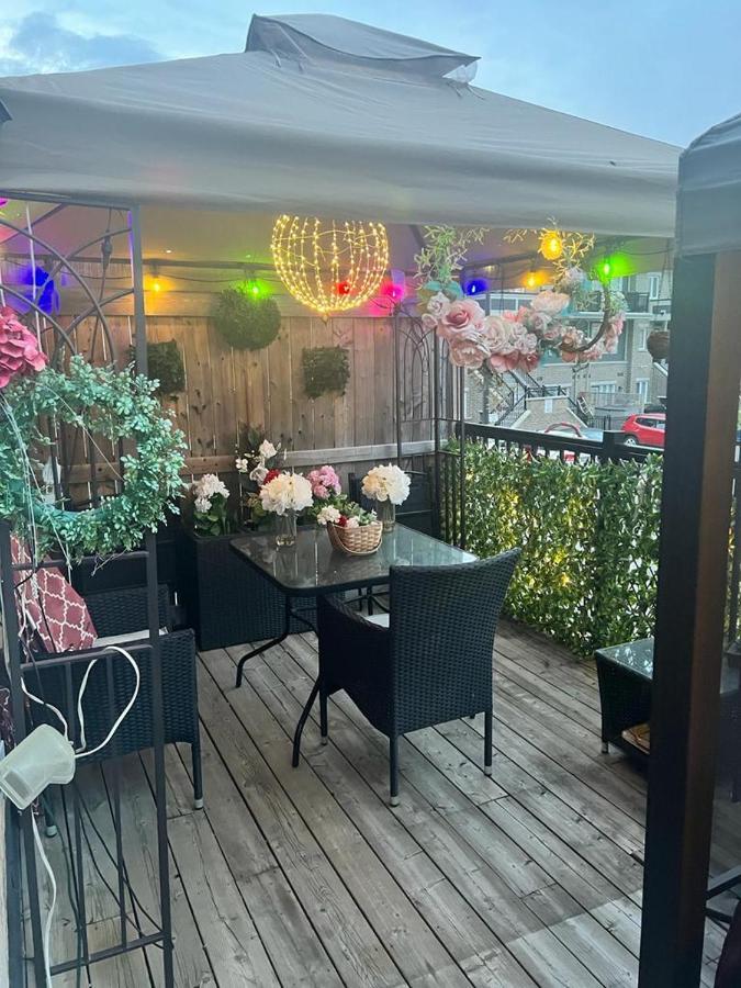 Private, Secure, Immaculate & Cozy Homestay Brampton