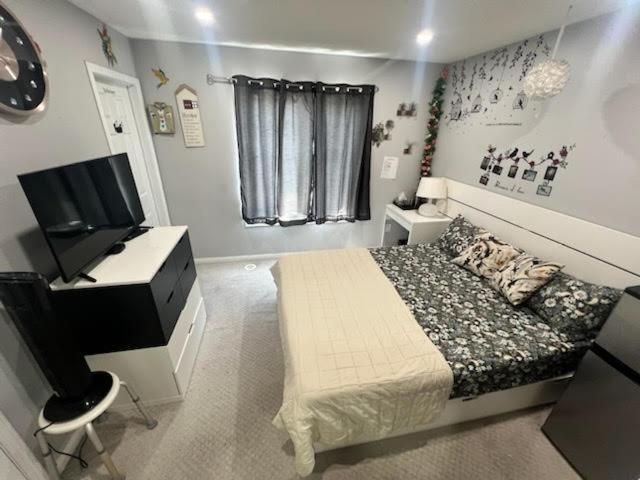 Private, Secure, Immaculate & Cozy Brampton