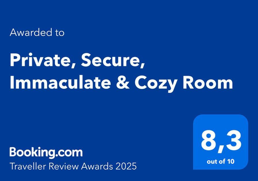 Private, Secure, Immaculate & Cozy Homestay Brampton